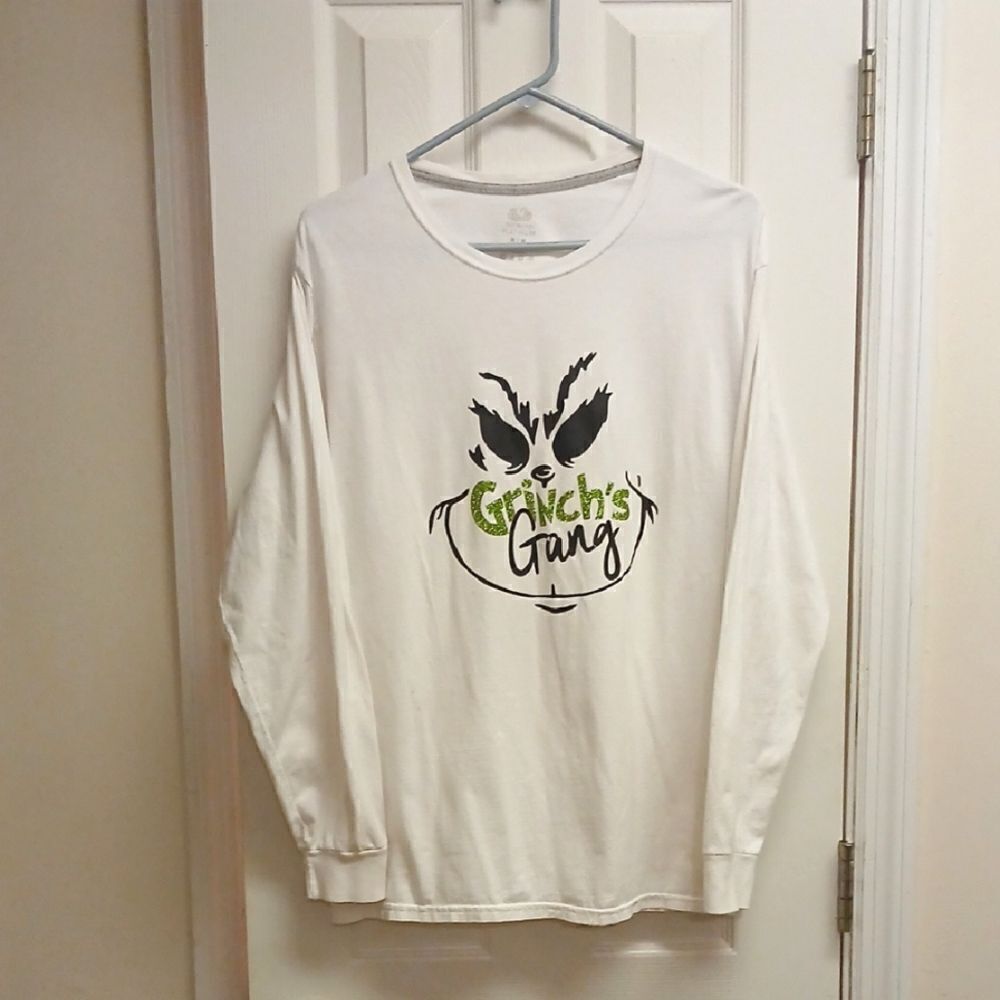 🩷FRUIT OF THE LOOM PLATINUM Long Sleeve Grinch's Gang Tshirt. Size M White